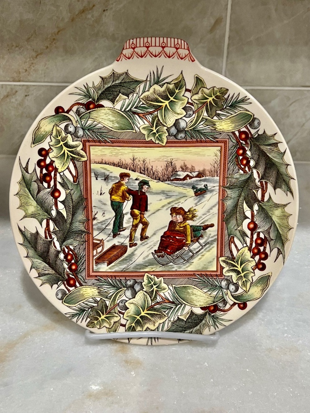 🎄 Spode Victorian Christmas Ornament Plate - First Issue "Sledding" 🎄
